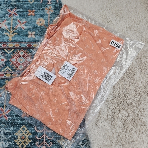 Torrid Washable Crinkle Gauze V-Neck Ruffle Strap Tank - Picture 10 of 10